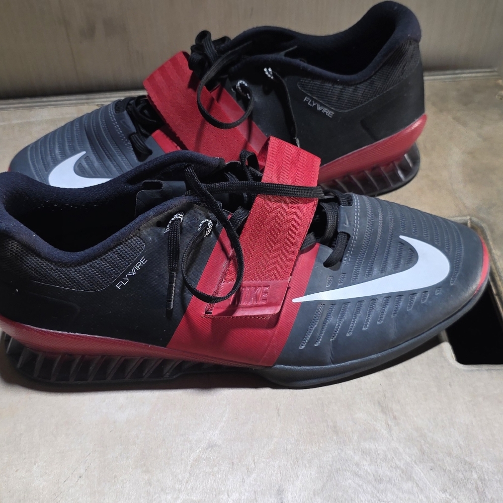 Nike Men's Romaleo 3 Lifting Shoes